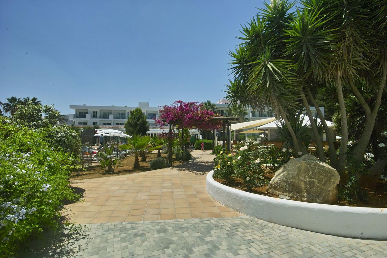 Balansat Resort Port de Sant Miguel Bagian luar foto